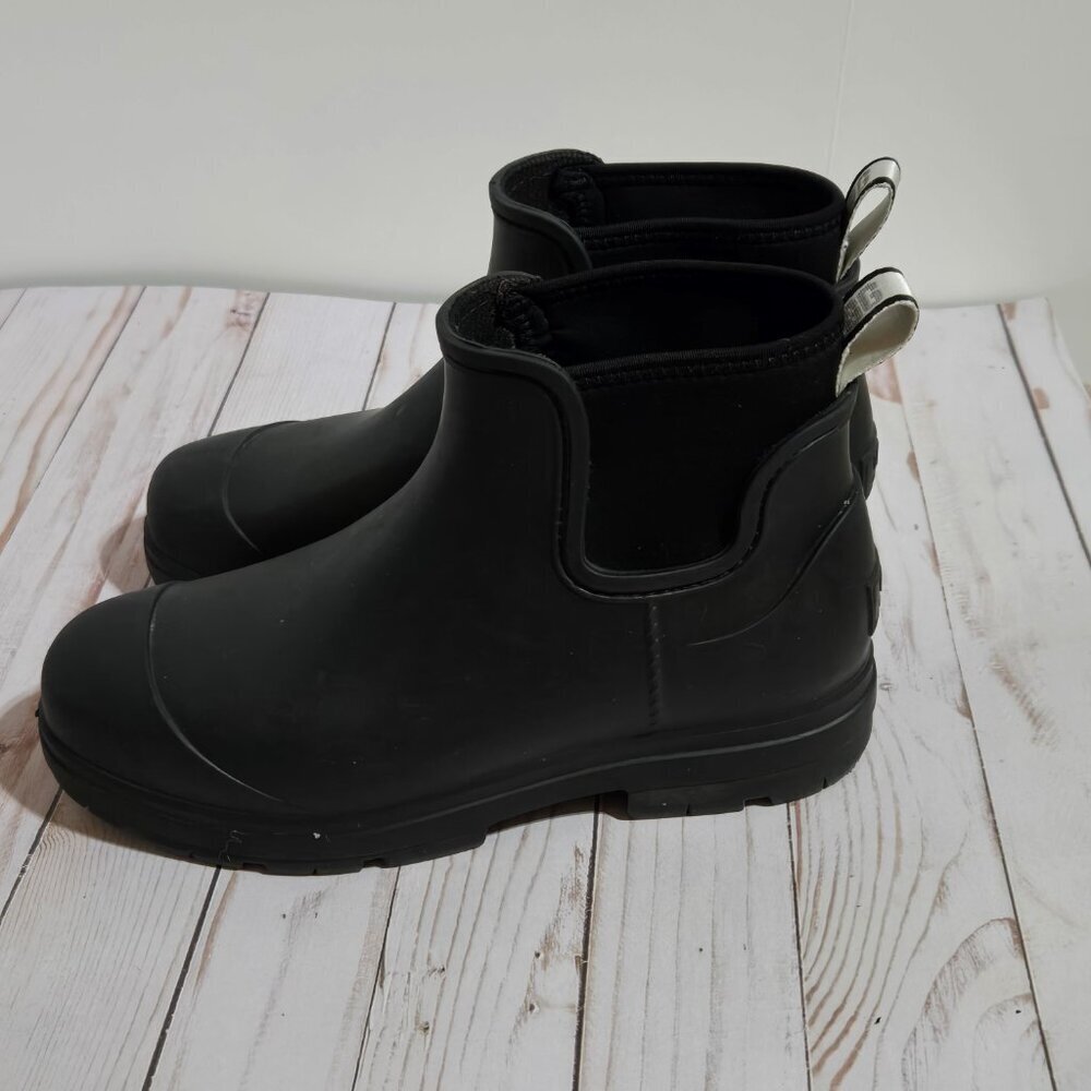 UGG Women's Droplet Rain Boot In Black Color Size 9 - Picture 2 of 9